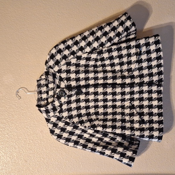 Cute jacket - Picture 1 of 2